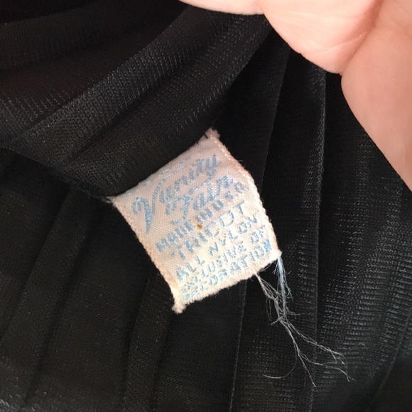 Vintage 1960s Vanity Fair Black Sheer Lingerie Size Medium. - Picture 8 of 9